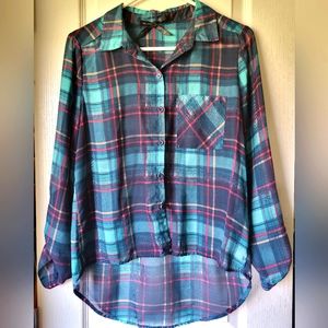 Woman's Button Down Shirt Size M